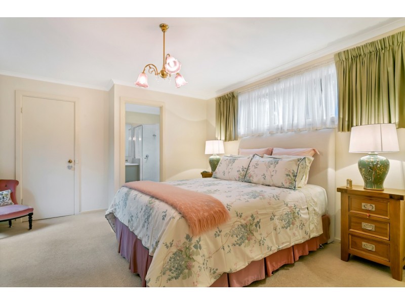 6 The Vines Court, Aldgate SA 5154