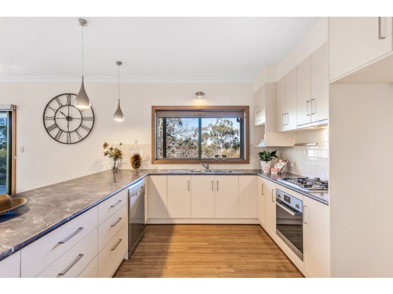 19 Oratava Avenue, Bridgewater SA 5155