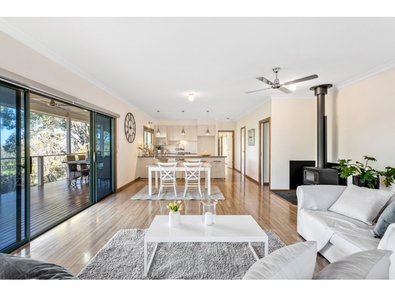 19 Oratava Avenue, Bridgewater SA 5155