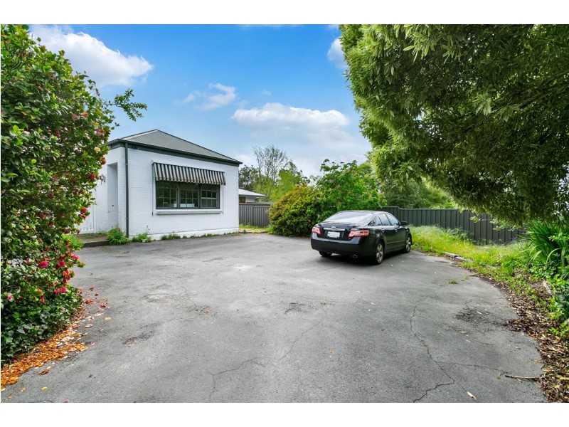 4 Garrod Crescent, Stirling SA 5152