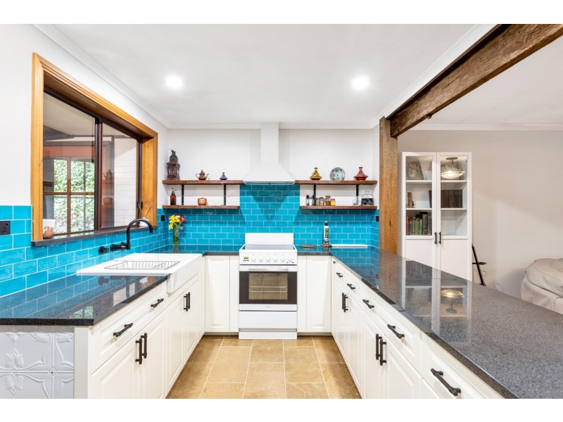 22 Avoca Avenue, Bridgewater SA 5155