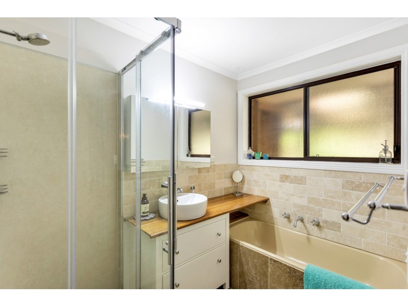 22 Avoca Avenue, Bridgewater SA 5155