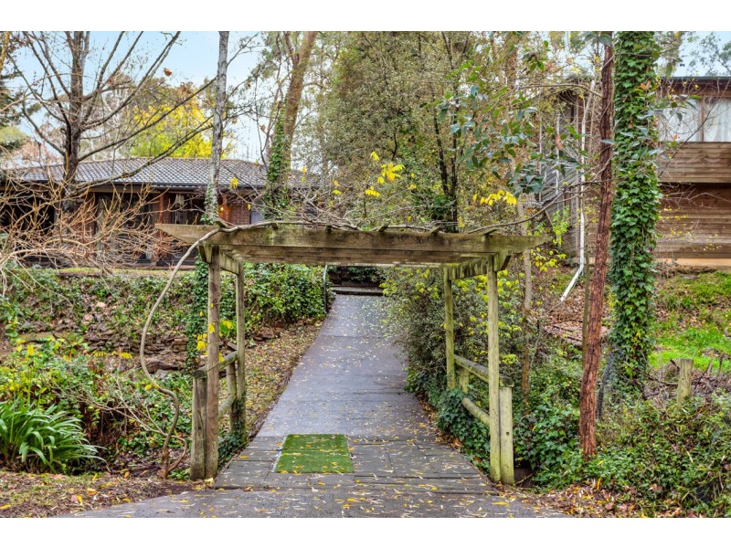 22 Avoca Avenue, Bridgewater SA 5155