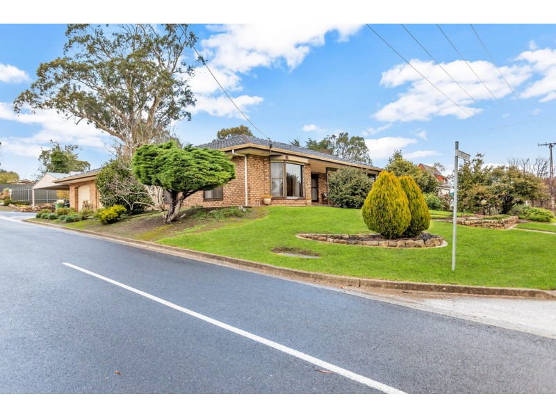 10 Nitschke Drive, Hahndorf SA 5245