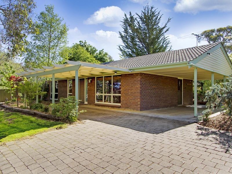 1 Hakea Court, Bridgewater SA 5155