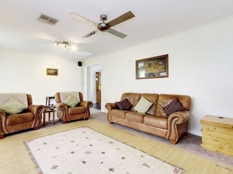 1 Hakea Court, Bridgewater SA 5155