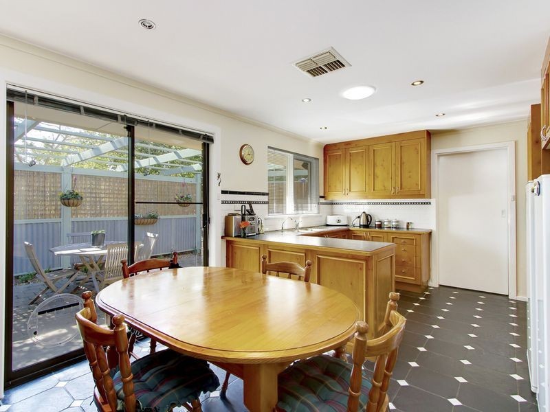 1 Hakea Court, Bridgewater SA 5155