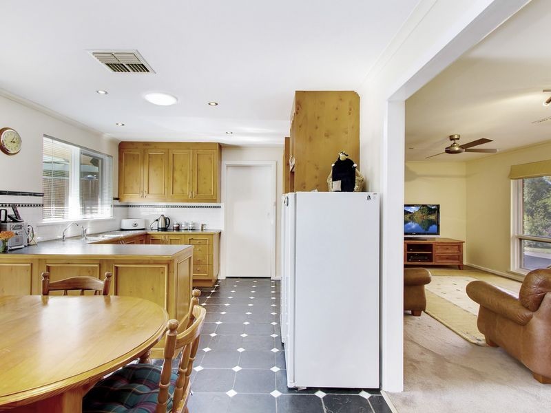1 Hakea Court, Bridgewater SA 5155
