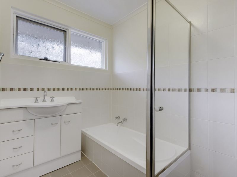 1 Hakea Court, Bridgewater SA 5155