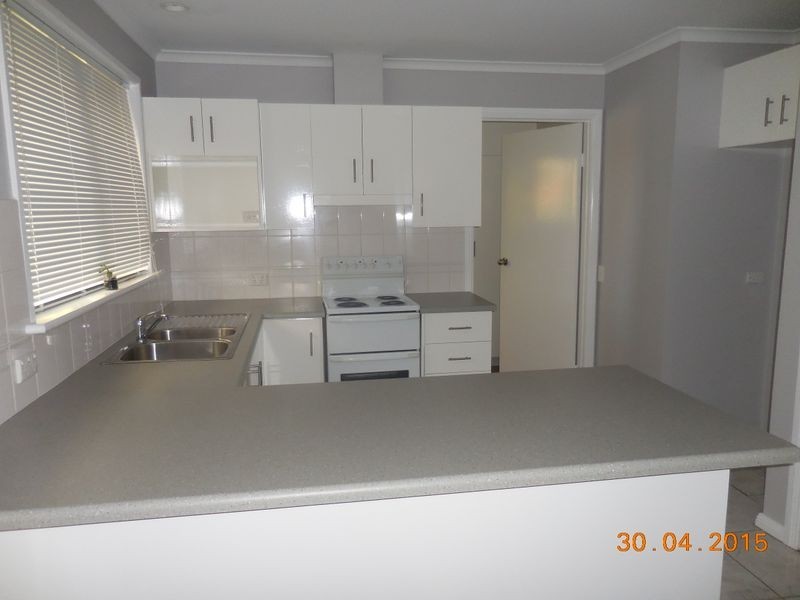 4 Cave Avenue, Bridgewater SA 5155