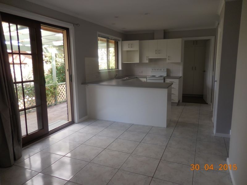 4 Cave Avenue, Bridgewater SA 5155