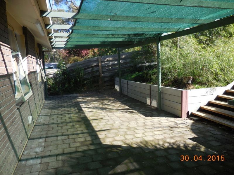 4 Cave Avenue, Bridgewater SA 5155