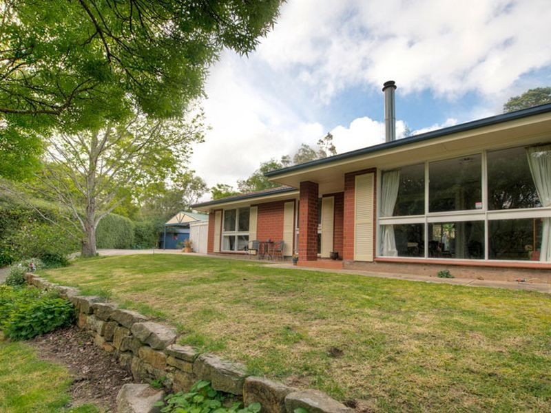 12 Dell Road, Stirling SA 5152