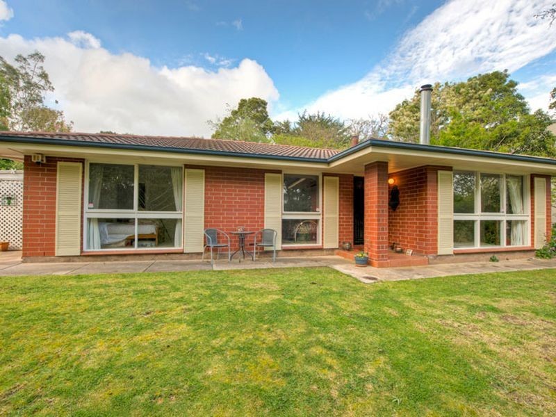 12 Dell Road, Stirling SA 5152