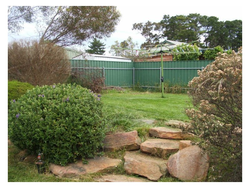 4 Young Court, Mount Barker SA 5251