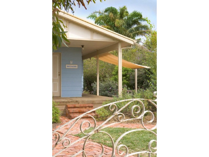 4 Marlin Road, Port Willunga SA 5173