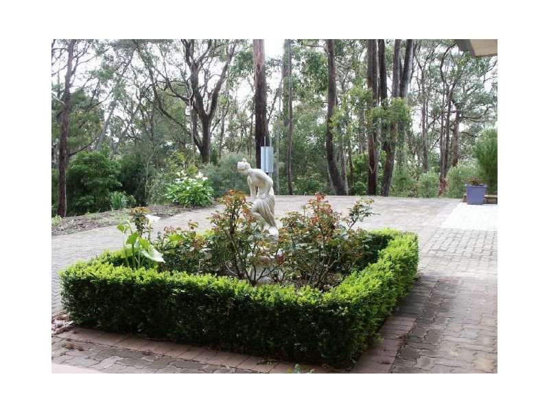 16 Penola Road, Aldgate SA 5154