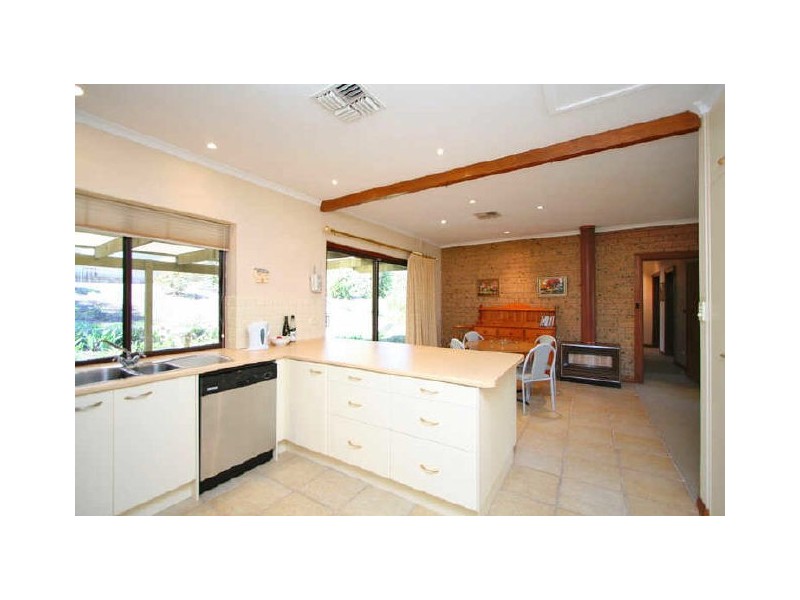 13 Banksia Crescent, Belair SA 5052