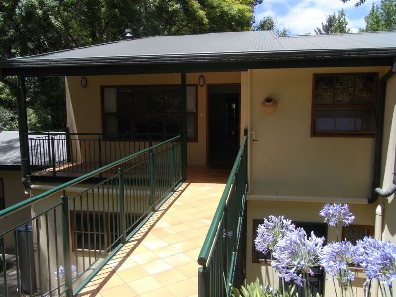 15 The Crescent, Crafers SA 5152