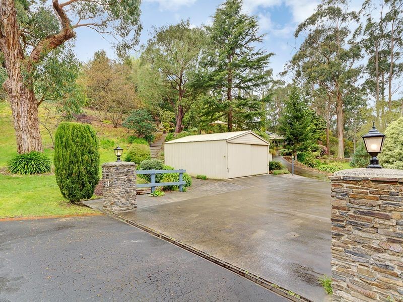 31 Woorabinda Drive, Stirling SA 5152