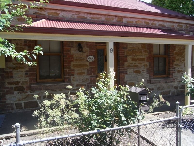 9 Victoria Street, Hahndorf SA 5245