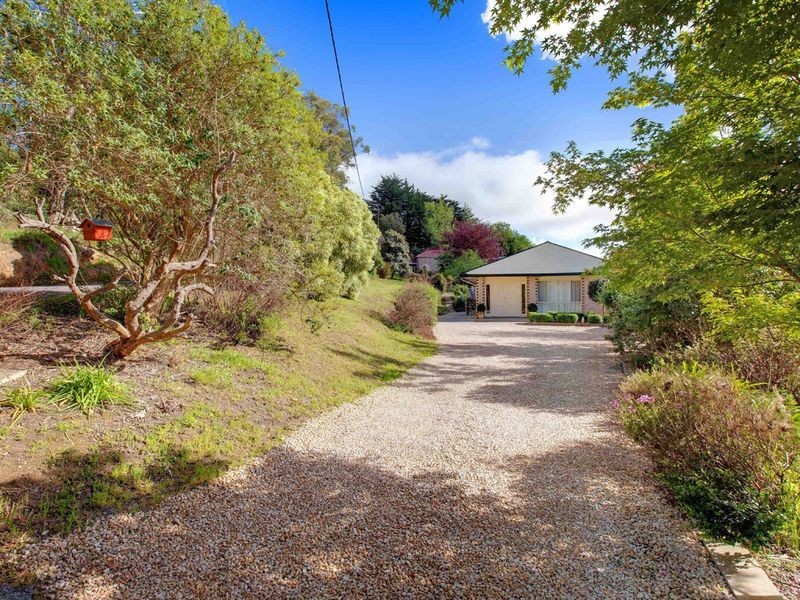 5 Rossiter Road, Stirling SA 5152