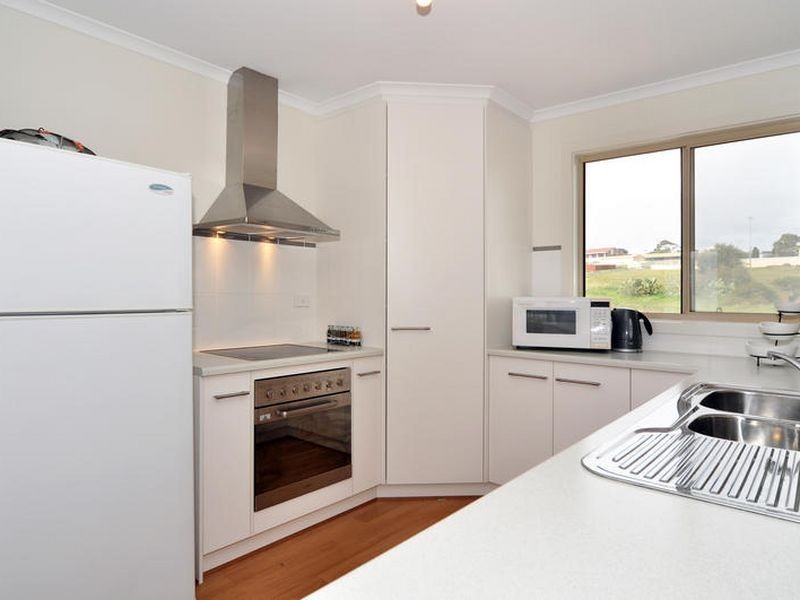 24 Elanora Crescent, Cape Jervis SA 5204
