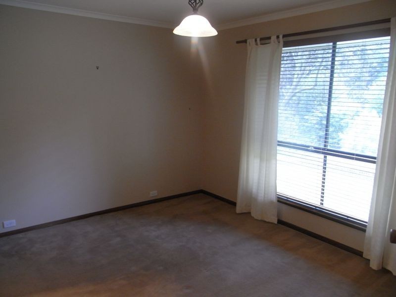 64 Pomona Road, Stirling SA 5152