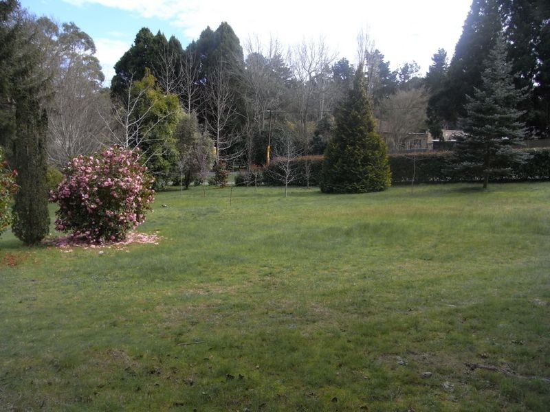 64 Pomona Road, Stirling SA 5152