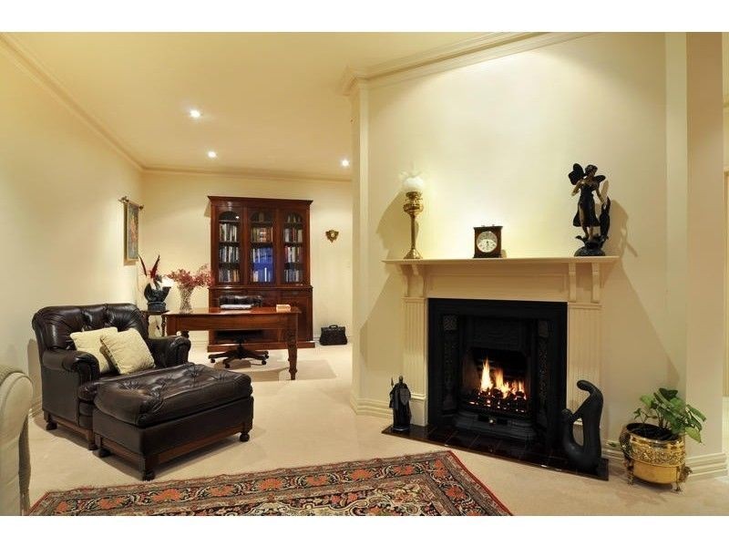 16 Rostrevor Road, Stirling SA 5152