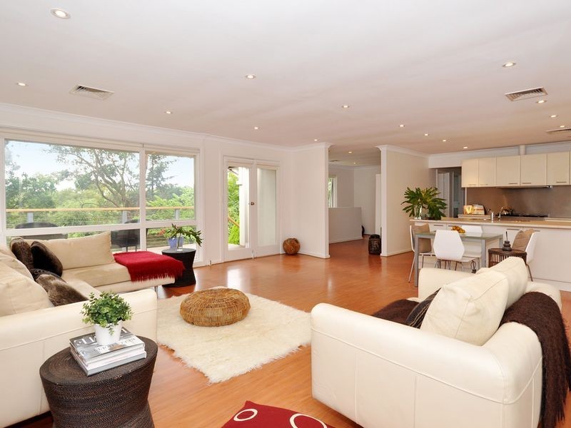 6 Pritchard Drive, Stirling SA 5152