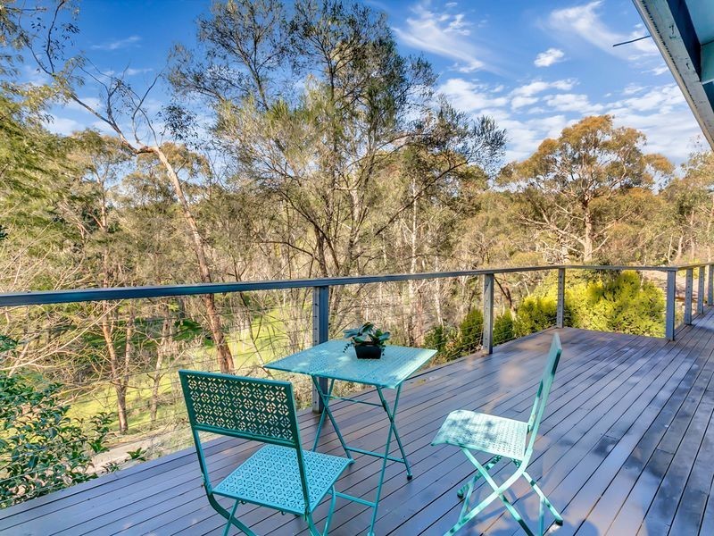 18 Cave Avenue, Bridgewater SA 5155