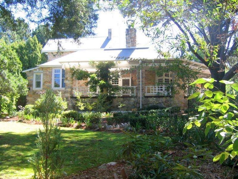 24 Old Mt Barker Rd, Crafers SA 5152