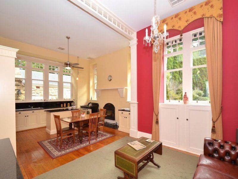 24 Old Mt Barker Rd, Crafers SA 5152