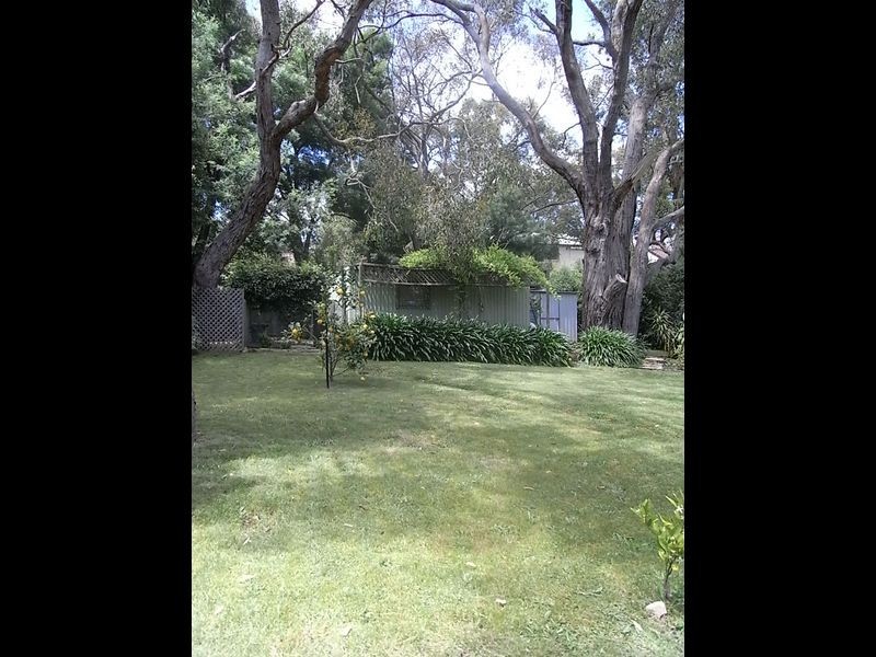4 First Avenue, Bridgewater SA 5155