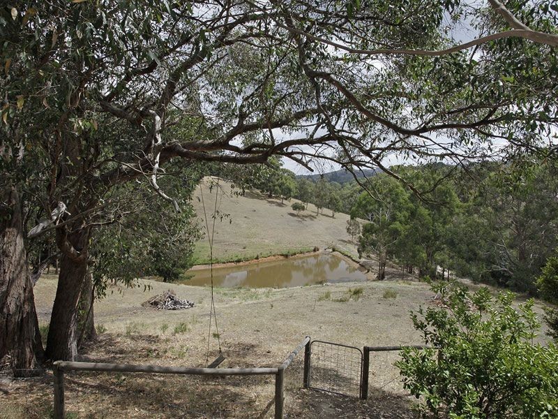 213 Gully Rd, Bridgewater SA 5155