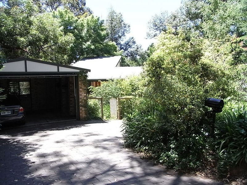 15 The Crescent, Crafers SA 5152