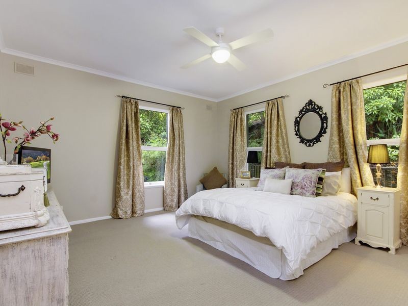 26 Banksia Drive, Bridgewater SA 5155