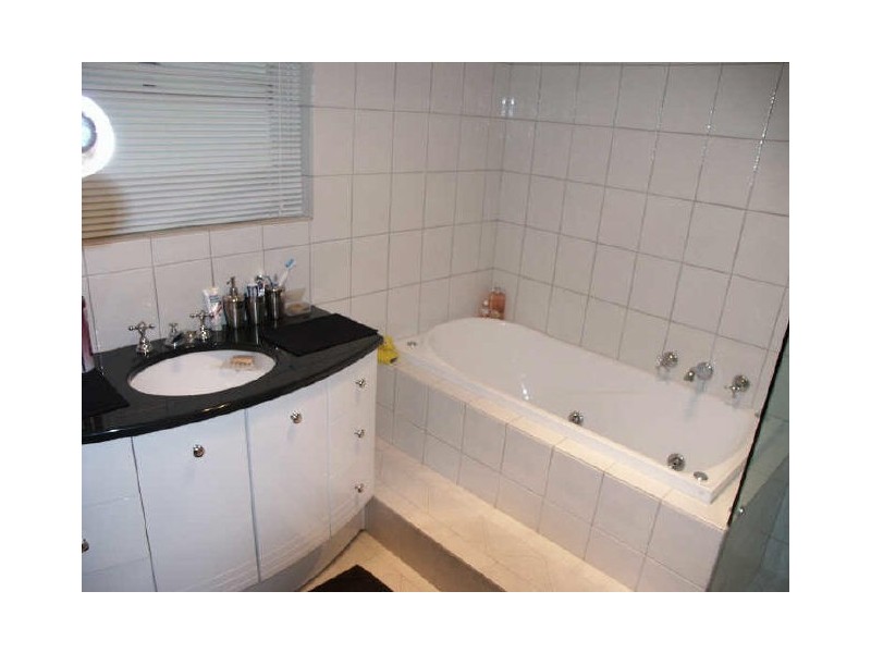 16 Orontes Avenue, Bridgewater SA 5155