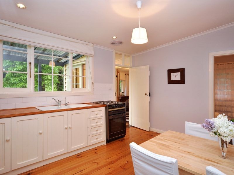 3 Montrose Avenue, Stirling SA 5152