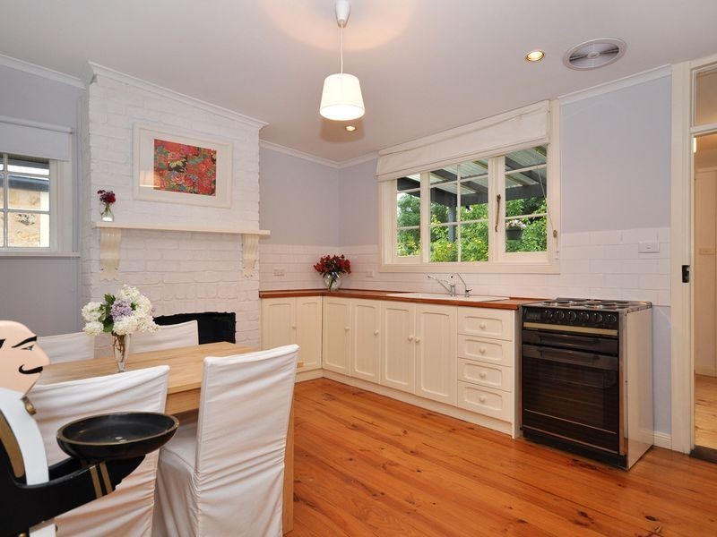 3 Montrose Avenue, Stirling SA 5152