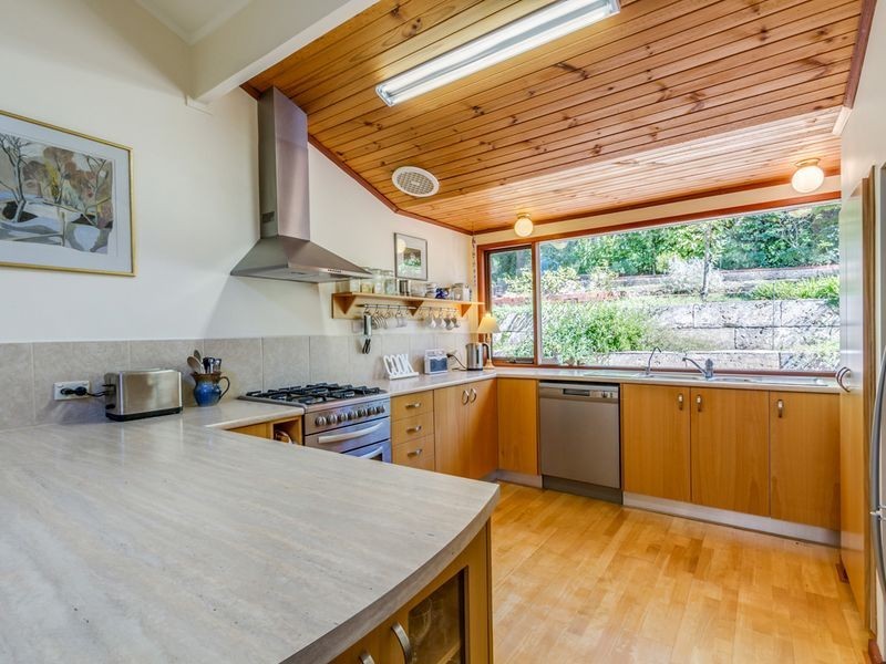 17 First Avenue, Bridgewater SA 5155