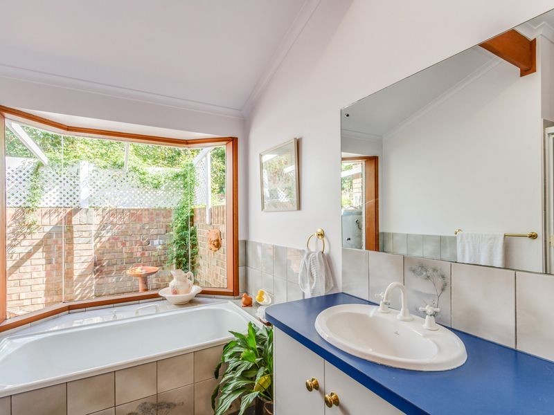 17 First Avenue, Bridgewater SA 5155