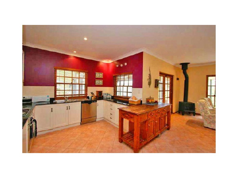 30 Heath Road, Crafers West SA 5152