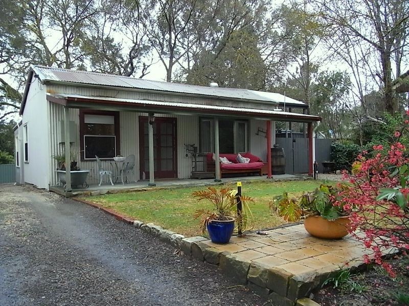 17 Anzac Ridge Road, Bridgewater SA 5155