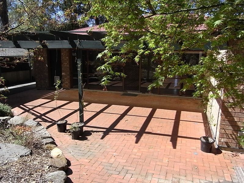 10 Cave Avenue, Bridgewater SA 5155