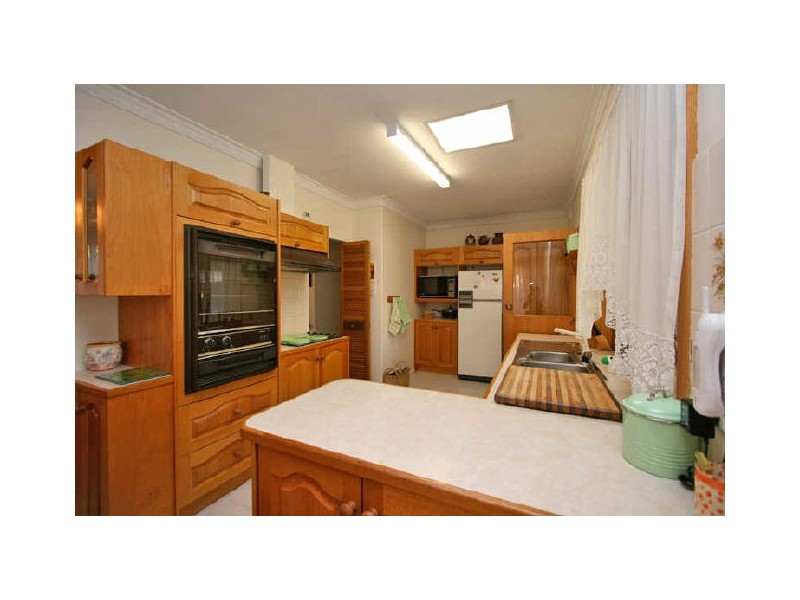 5 Maidos Grove, Valley View SA 5093