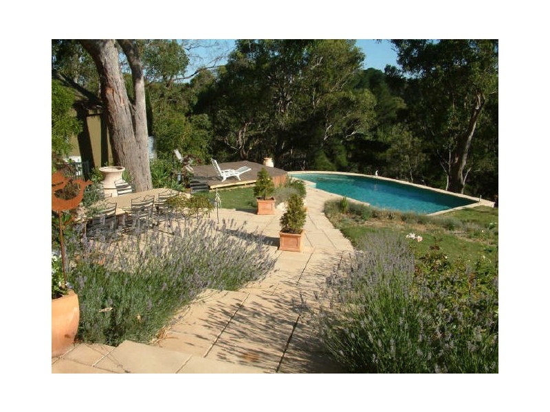 27 Rostrevor Road, Crafers West SA 5152