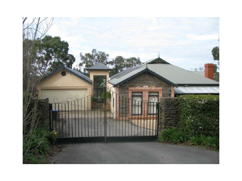 27 Rostrevor Road, Crafers West SA 5152