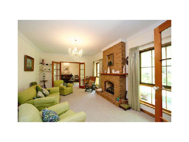 1 Ash Grove, Stirling SA 5152